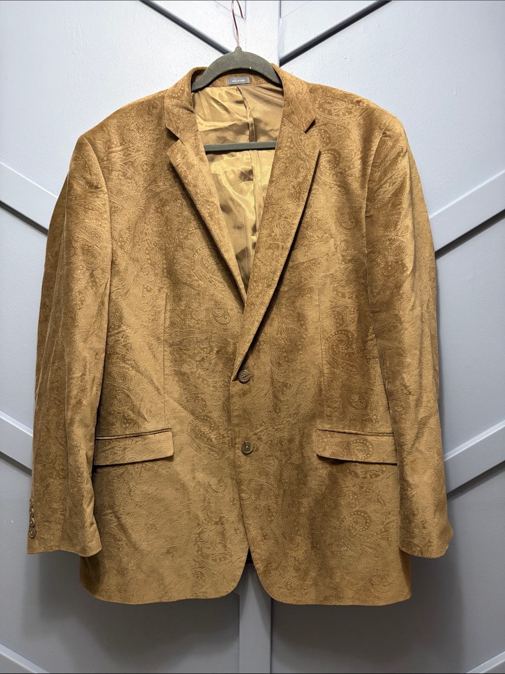 Madison Men's Tan Paisley Sport Coat
